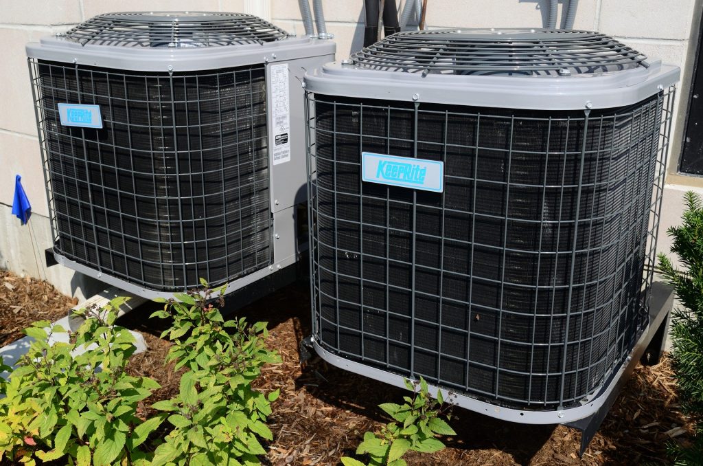 4 Main Common AC Problems in Los Angeles Homes - Tips on dealing with them Common AC Problems Common AC Problems,AC unit,Los Angeles hvac HVAC