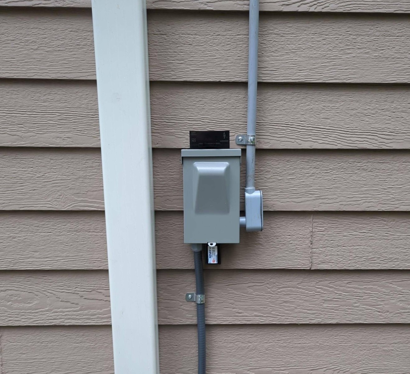DIY Furnace Repair Essential AC Disconnect Switch Guide for Home Safety ac disconnect switch